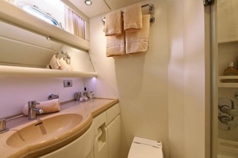 SCORPIONE dei mari 3 Guest bath