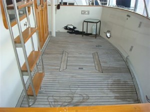 Sea Quester 10 49' DeFever aft deck 