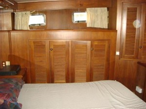 Sea Quester 23 49' DeFever master stateroom port