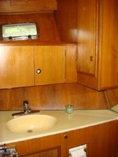 Sea Quester 29 49' DeFever guest head