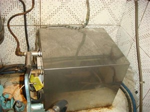 Sea Quester 41 49' DeFever water heater