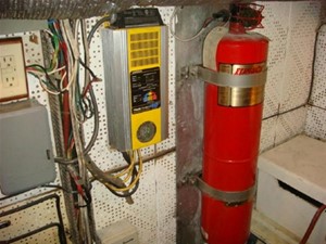Sea Quester 43 49' DeFever battery charger