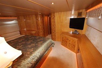 Lady Mazie 7 Guest Stateroom