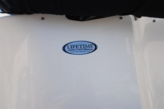 NauticStar 230 DC Sport Deck 13 