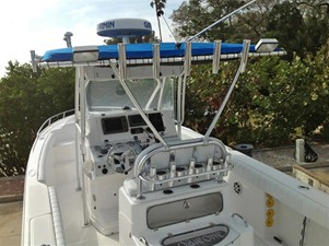 DONZI 35ZF 14 Looking Forward