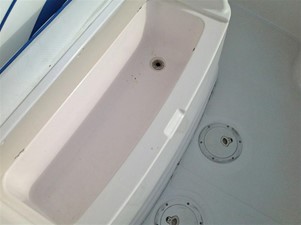 DONZI 35ZF 35 Forward Insulted Fish Box/Cooler