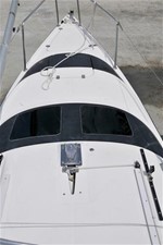 26 MacGregor 26M Sailboat 2010 13 Foredeck