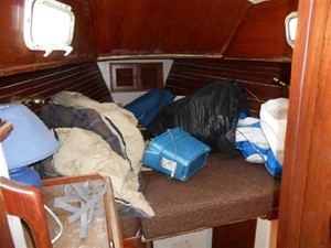 37' 1979 Irwin Center Cockpit 12 