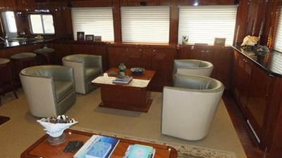 GRACE OF TIDES 2 Salon  - starboard