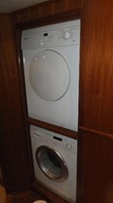 GRACE OF TIDES 27 Laundry