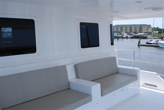 GRACE OF TIDES 34 Aft bridge deck seating