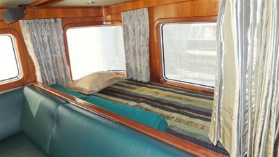 GRACE OF TIDES 48 Watch berth