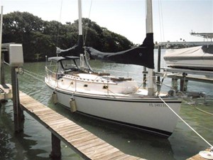 ANNIE LEE 0 1985 Herreshoff 31 Cat Ketch - 'Annie Lee