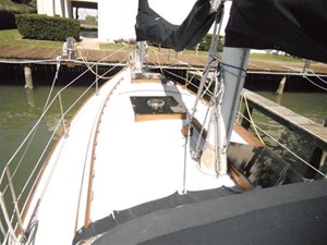 ANNIE LEE 4 Foredeck