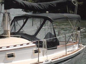 ANNIE LEE 8 Cockpit Bimini / Dodger