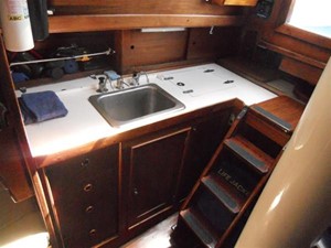 ANNIE LEE 18 Galley