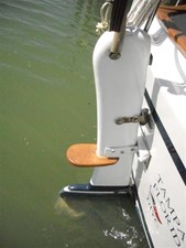 ANNIE LEE 24 Rudder
