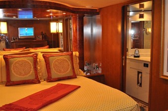 No Name 64 13 Master Stateroom