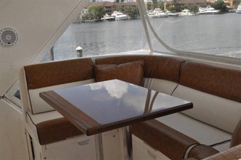No Name 64 32 Flybridge Dinette