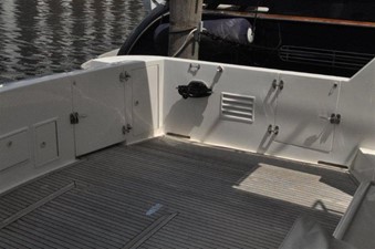 No Name 64 34 Aft Deck