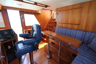 Sunny Days 37 Pilothouse Helm