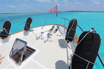 Sunny Days 88 Foredeck