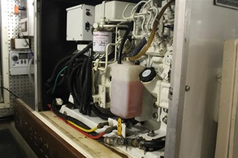 Sunny Days 118 Engine Room