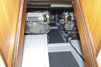DIVERSION 18 Engine Room Access from Companionway