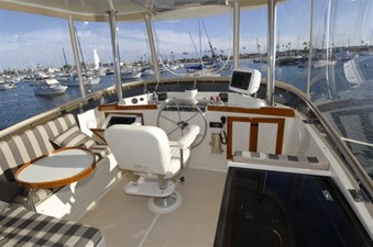 DIVERSION 39 Flybridge Seating