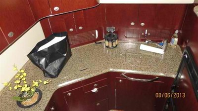 40 Motor Yacht 12 Galley