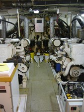 FLYING COLORS 4 Engine Room
