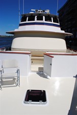 FLYING COLORS 23 Bow Looking Aft