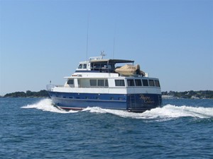 FLYING COLORS 29 Profile View Stern