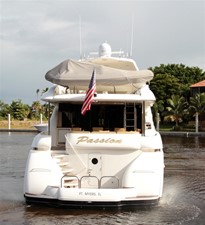Passion 4 Transom Exterior