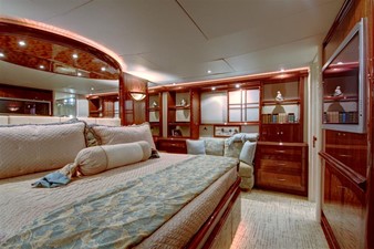 Passion 52 Master Stateroom