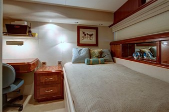Passion 72 Forward Port Stateroom