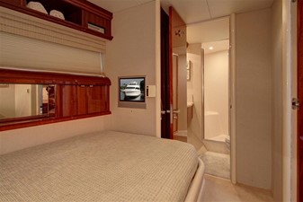 Passion 73 Forward Port Stateroom
