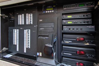 Passion 112 AV System Equipment