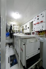 Conquest 38 Engine Room