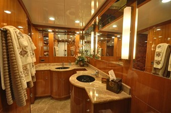 CRESCENDO 11 Master Bath
