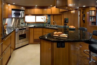 CADENZA 5 Galley