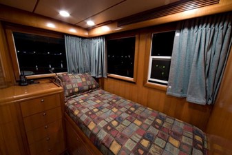 CADENZA 15 Mate's Bunk