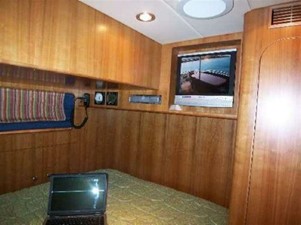 XANADU R 28 Captain's Cabin