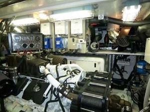XANADU R 35 Engine Room