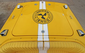 DONZI 22 CLASSIC 40TH ANNIVERSARY EDITION 18 Engine Hatch