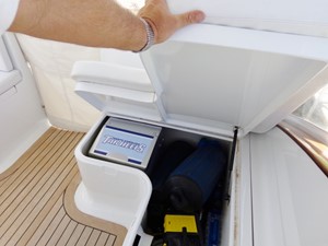 U-N-SEA 16 Freezer Box