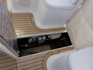 U-N-SEA 27 Engine Access