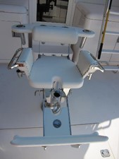 46ft 1995 Bertram 46 Convertible 16 Pompanette fighting chair