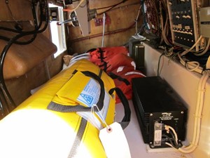 46ft 1995 Bertram 46 Convertible 62 Liferaft- 8 person