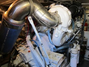 46ft 1995 Bertram 46 Convertible 64 Port Engine